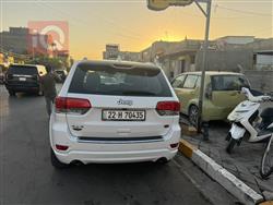 جیپ گراند شیرۆکی